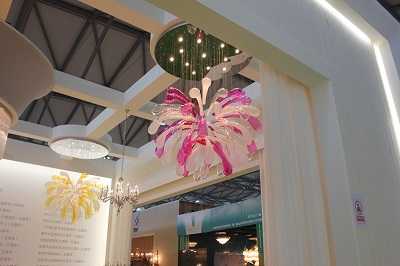 專業(yè)展臺制作工廠家去哪里找？